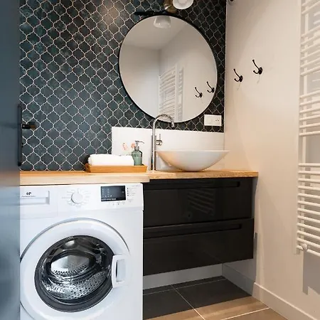 2 Spacieux Lit King Verdun Parking Gratuit *