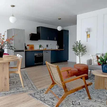 Apartment 2 Spacieux Lit King Verdun Parking Gratuit