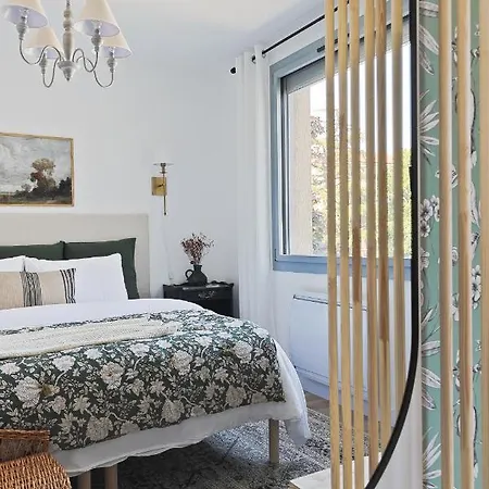 Appartement 2 Spacieux Lit King Verdun Parking Gratuit *