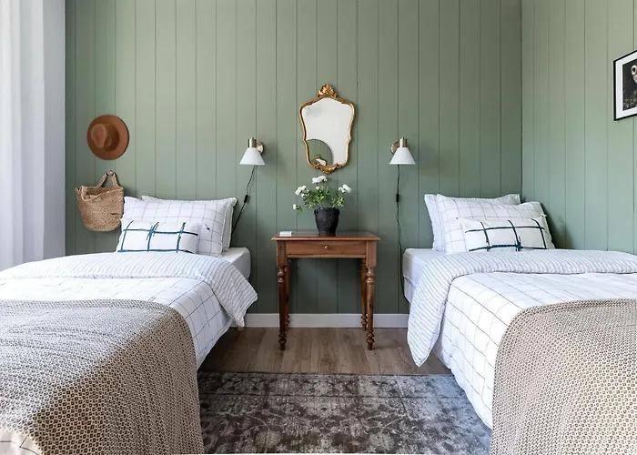 Appartement 2 Spacieux Lit King Verdun Parking Gratuit *