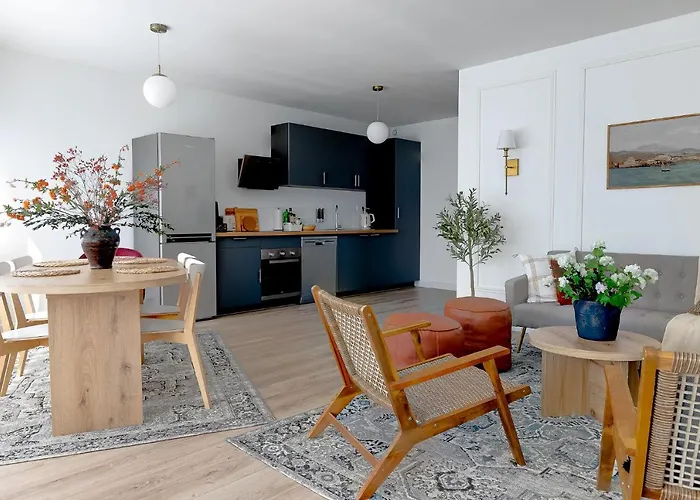 Appartement 2 Spacieux Lit King Verdun Parking Gratuit