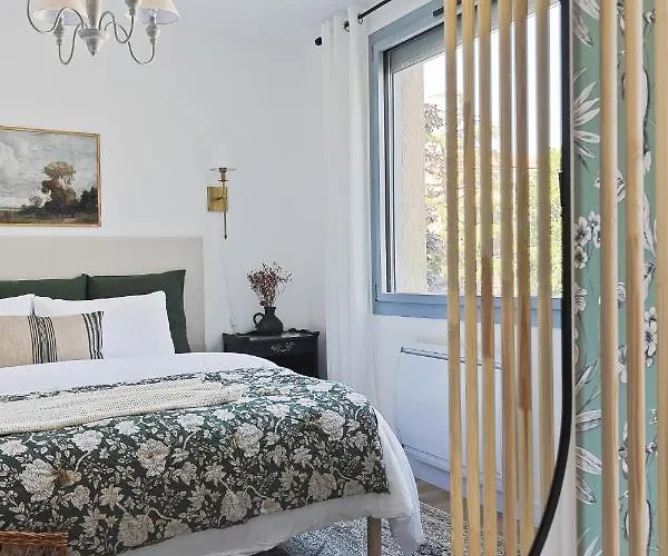 Appartement 2 Spacieux Lit King Verdun Parking Gratuit *