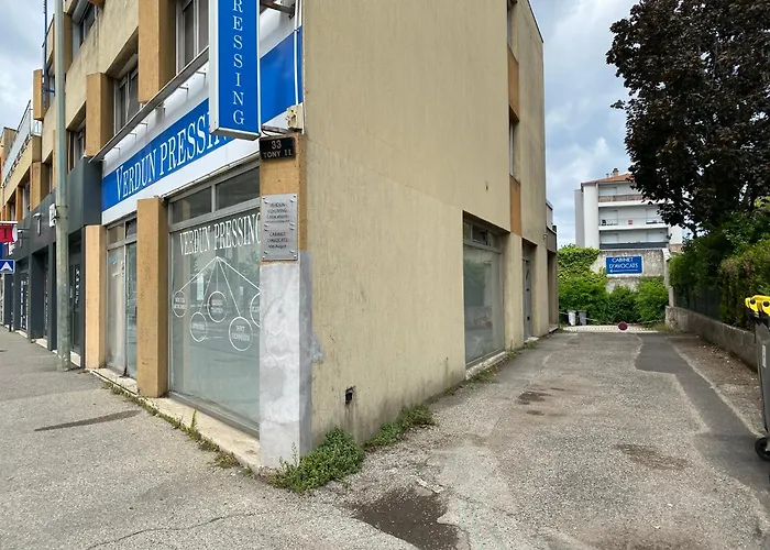 Apartamento 2 Spacieux Lit King Verdun Parking Gratuit