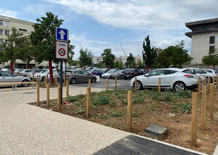 2 Spacieux Lit King Verdun Parking Gratuit *